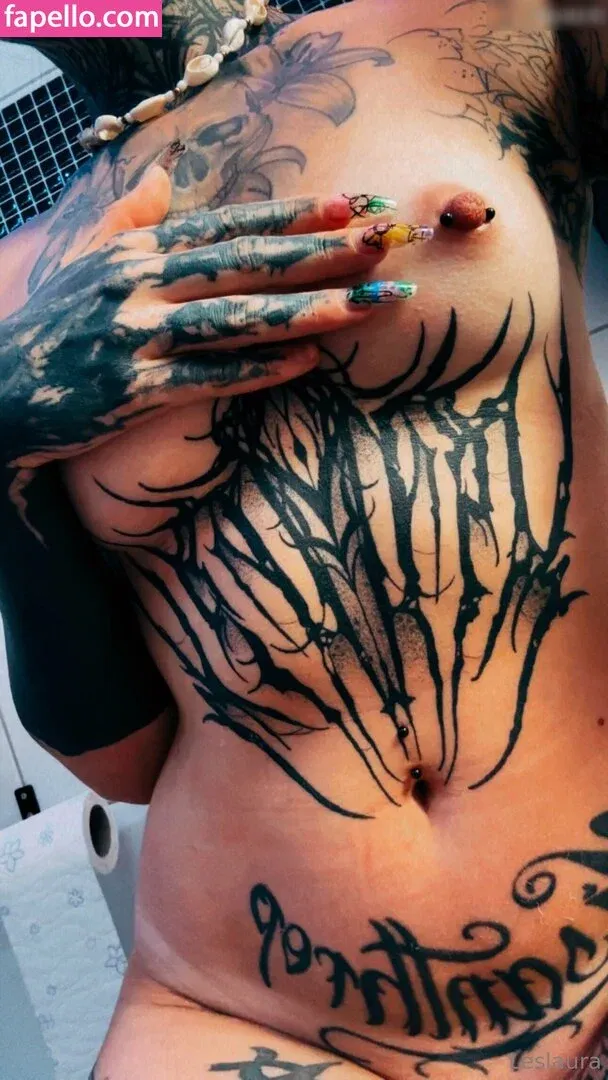 Laurasorooo / laurachesnok Onlyfans Photo Gallery 