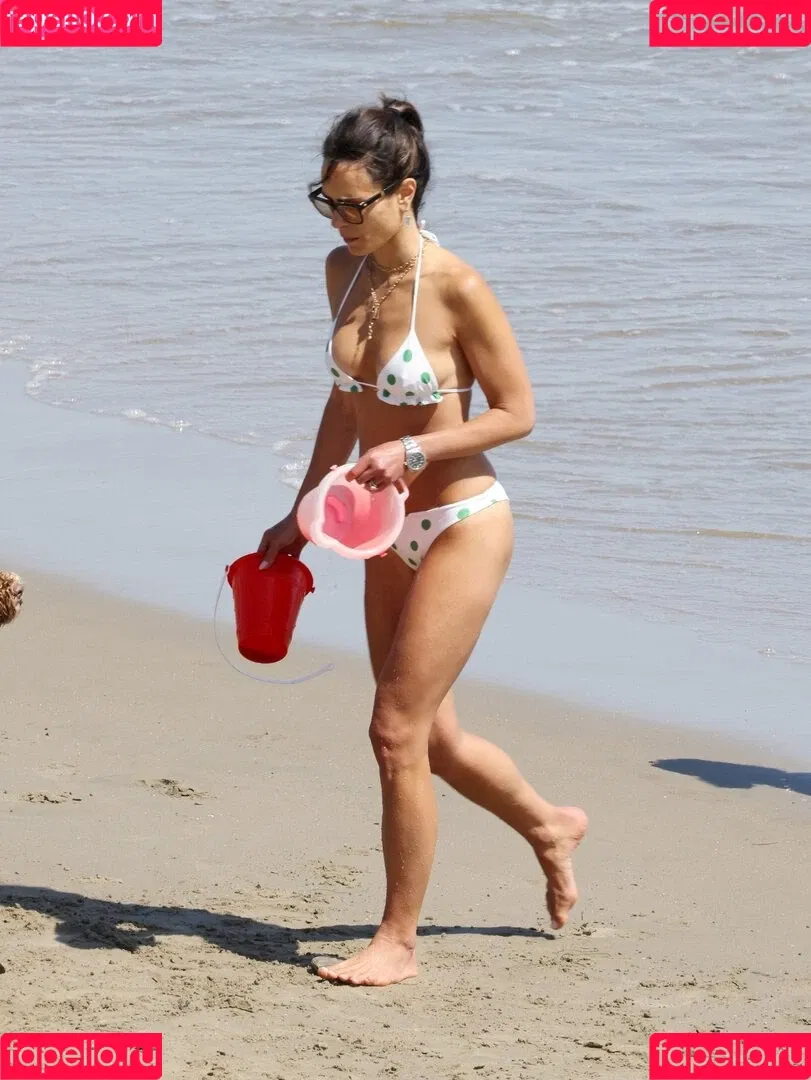 Jordana Brewster / JordanaBrewster Onlyfans Photo Gallery 