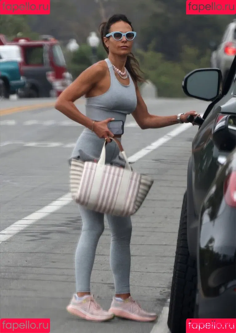 Jordana Brewster / JordanaBrewster Onlyfans Photo Gallery 