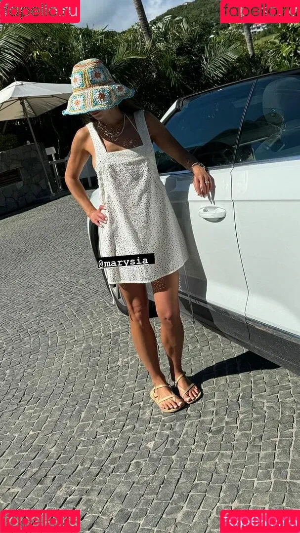 Jordana Brewster / JordanaBrewster Onlyfans Photo Gallery 