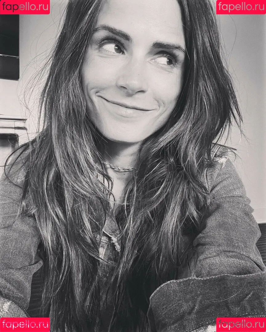 Jordana Brewster / JordanaBrewster Onlyfans Photo Gallery 