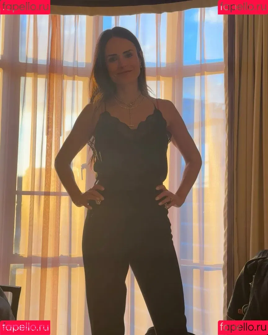 Jordana Brewster / JordanaBrewster Onlyfans Photo Gallery 