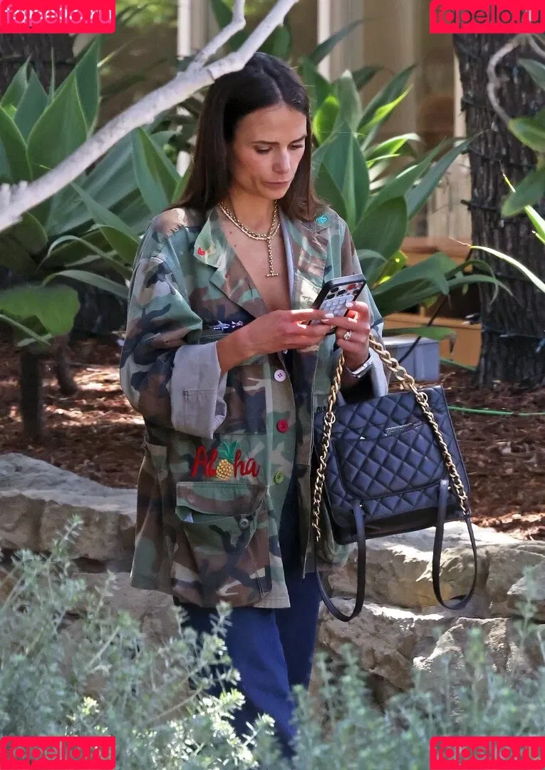 Jordana Brewster / JordanaBrewster Onlyfans Photo Gallery 