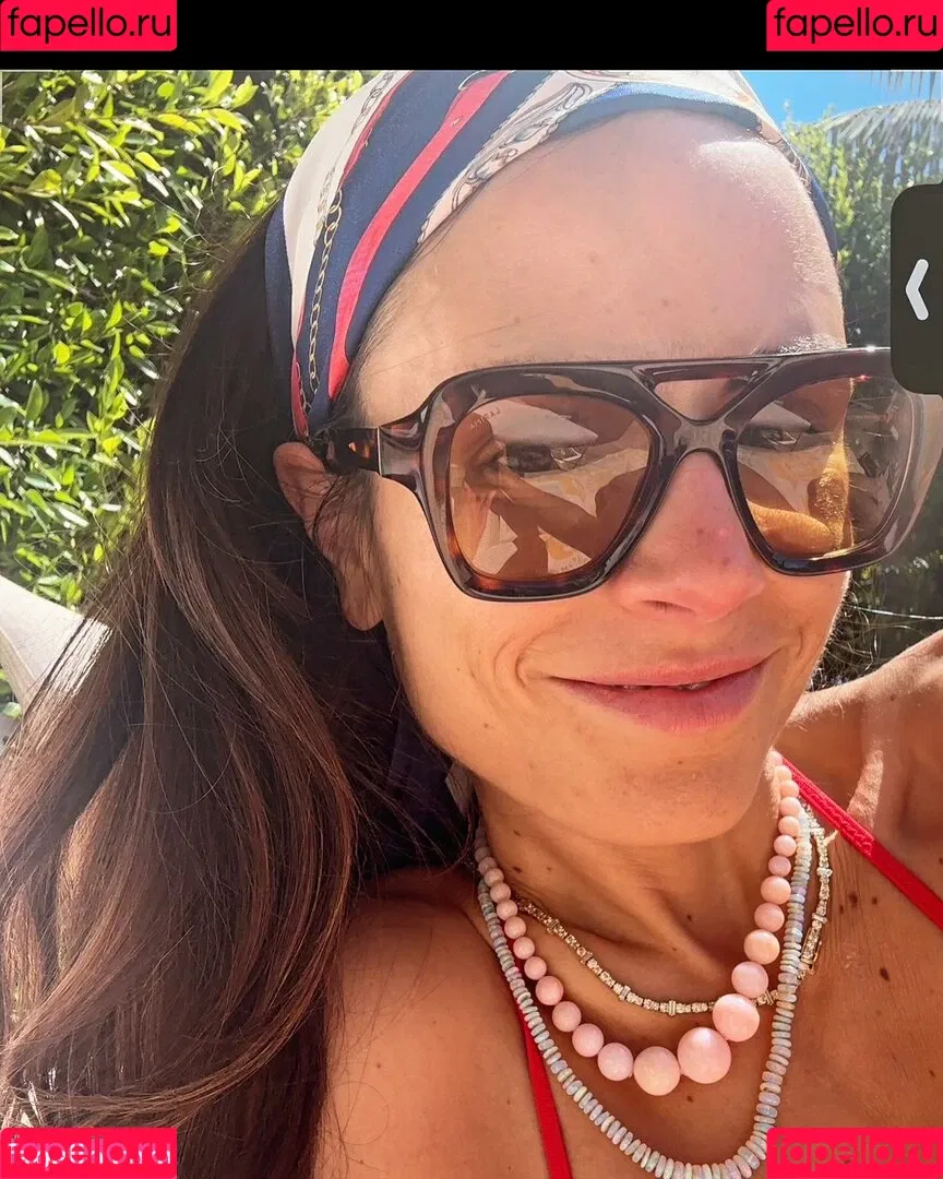 Jordana Brewster / JordanaBrewster Onlyfans Photo Gallery 