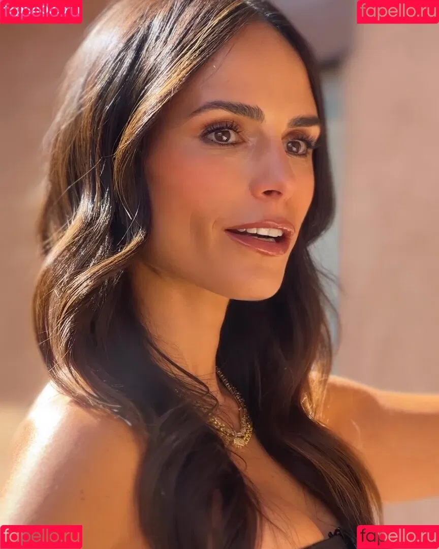 Jordana Brewster / JordanaBrewster Onlyfans Photo Gallery 