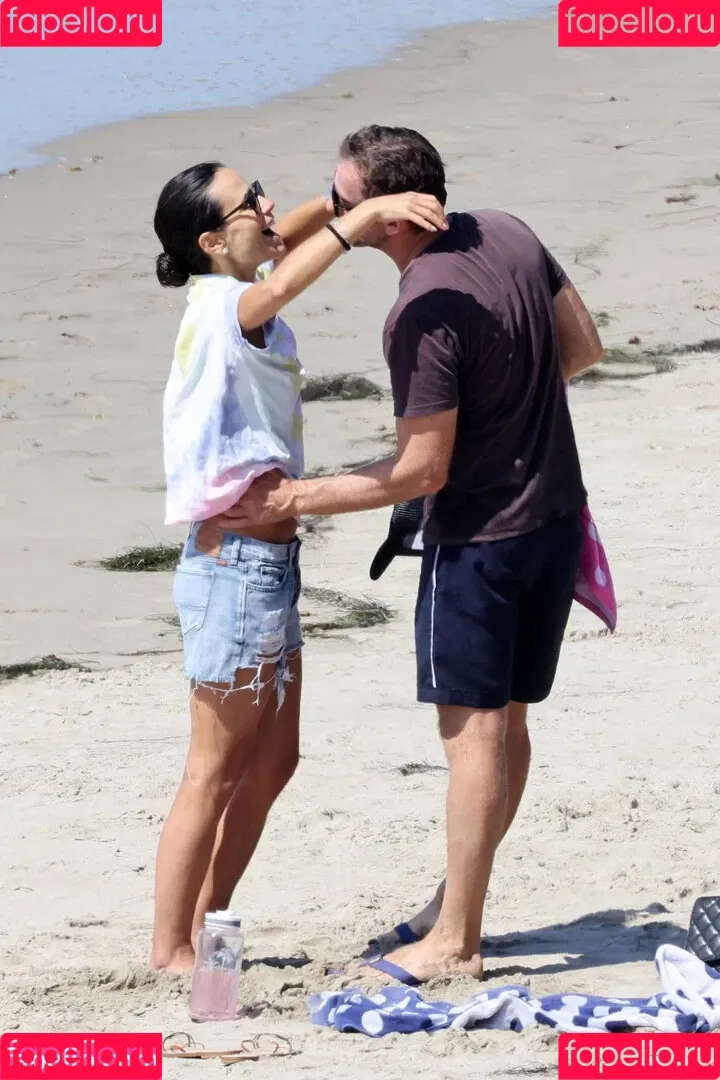 Jordana Brewster / JordanaBrewster Onlyfans Photo Gallery 