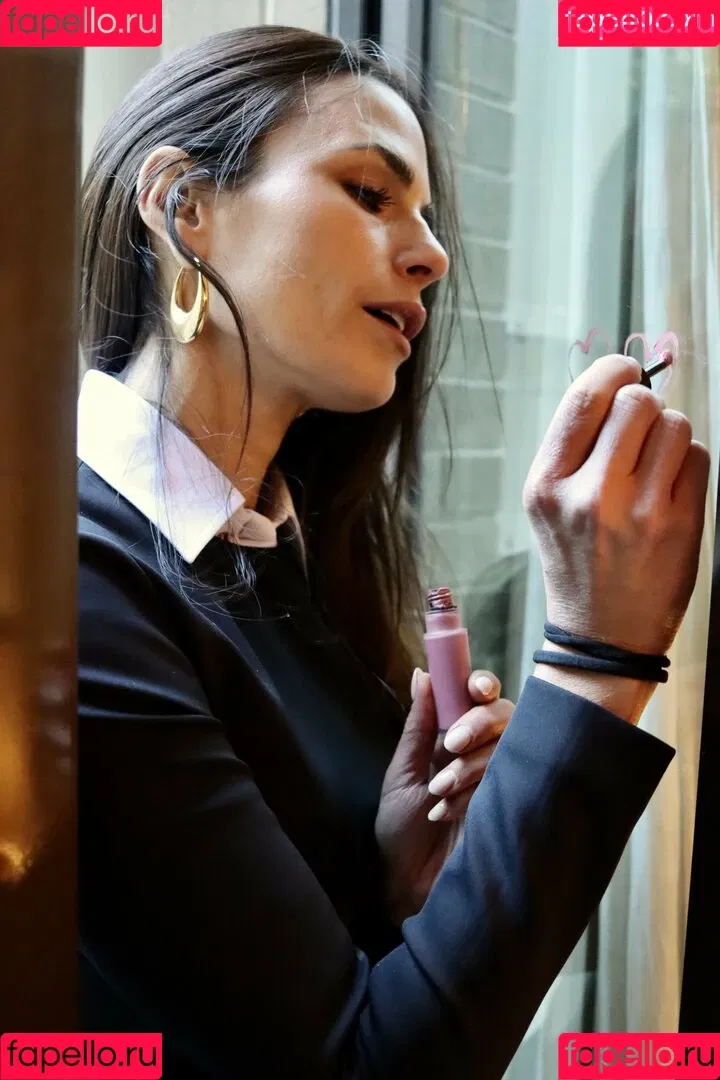 Jordana Brewster / JordanaBrewster Onlyfans Photo Gallery 