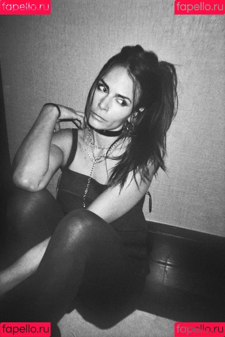 Jordana Brewster / JordanaBrewster Onlyfans Photo Gallery 