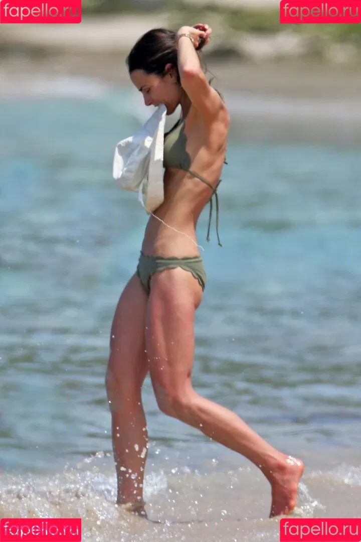 Jordana Brewster / JordanaBrewster Onlyfans Photo Gallery 