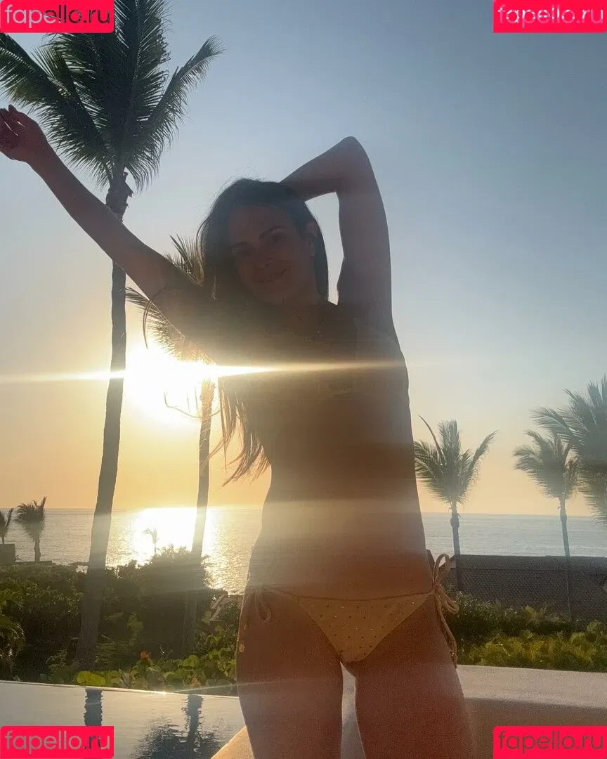 Jordana Brewster / JordanaBrewster Onlyfans Photo Gallery 