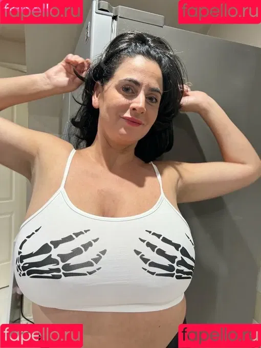 Cherry Bloom / cherrybloomof / hotbabe81 / https: Onlyfans Photo Gallery 