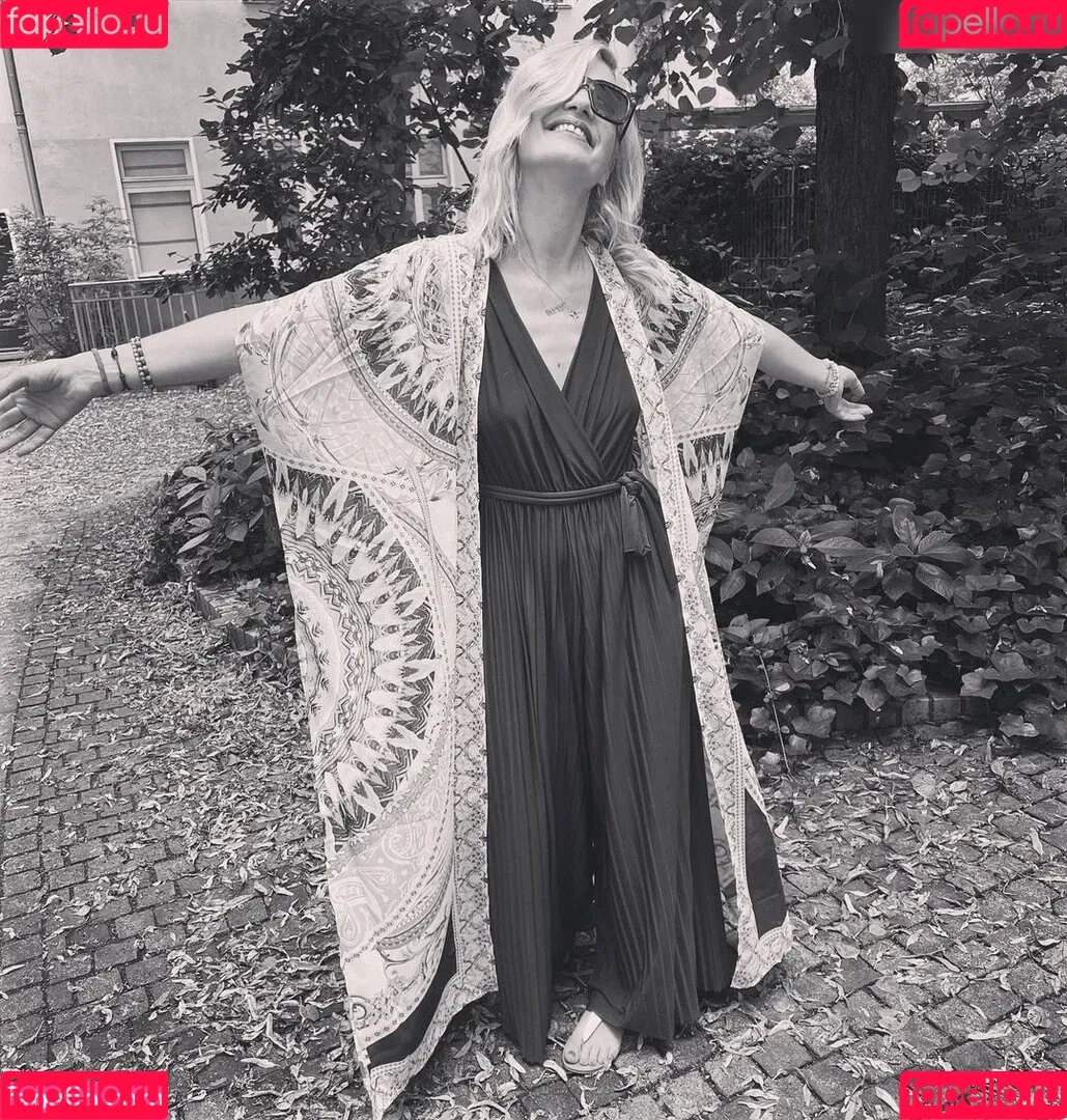 Susan Sideropoulos / susan_sideropoulos Onlyfans Photo Gallery 