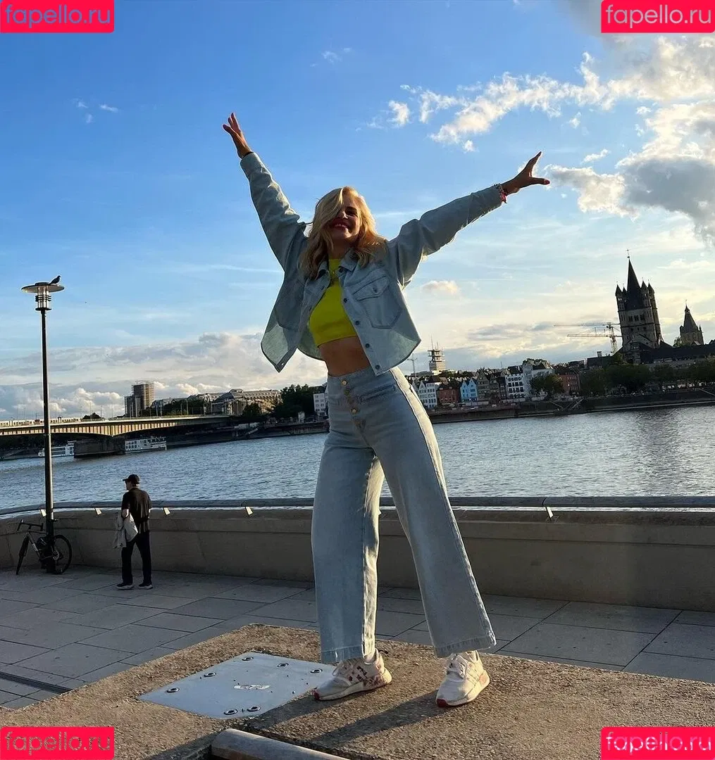 Susan Sideropoulos / susan_sideropoulos Onlyfans Photo Gallery 