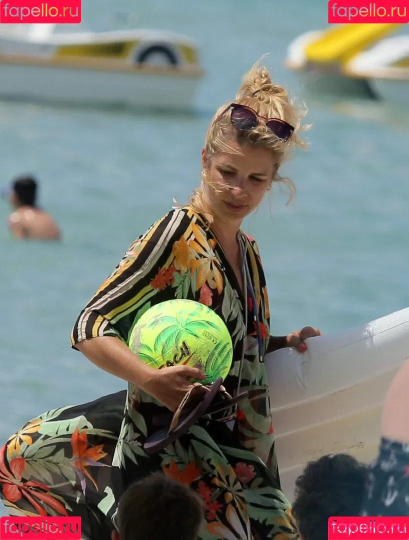 Susan Sideropoulos / susan_sideropoulos Onlyfans Photo Gallery 