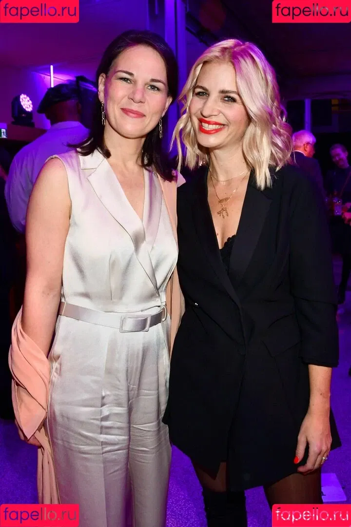 Susan Sideropoulos / susan_sideropoulos Onlyfans Photo Gallery 