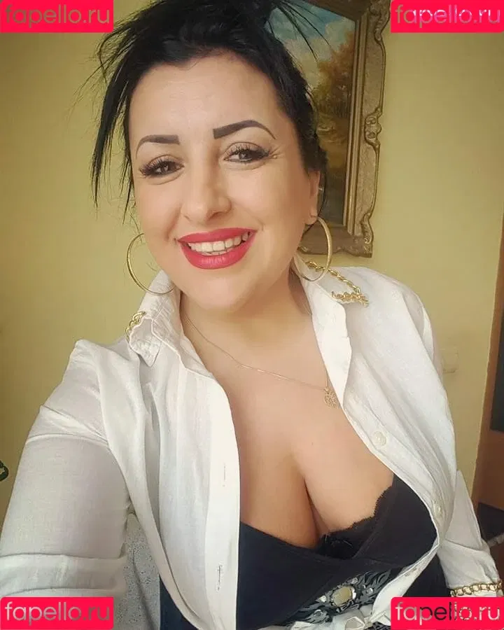 Ryma / boabflowerfree / ryma.ayed / rymaayed Onlyfans Photo Gallery 