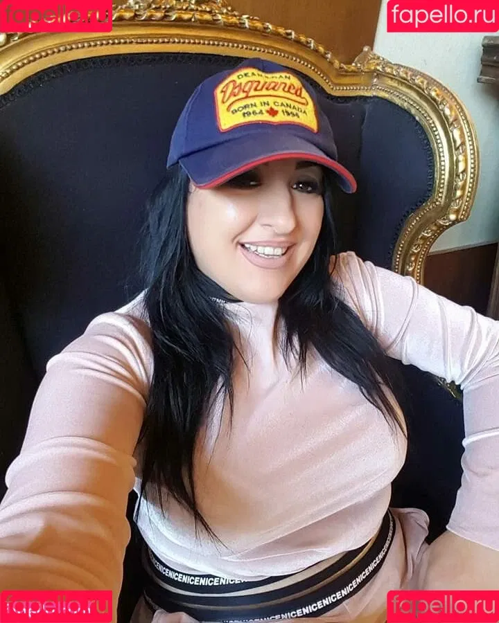 Ryma / boabflowerfree / ryma.ayed / rymaayed Onlyfans Photo Gallery 