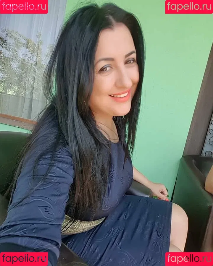 Ryma / boabflowerfree / ryma.ayed / rymaayed Onlyfans Photo Gallery 