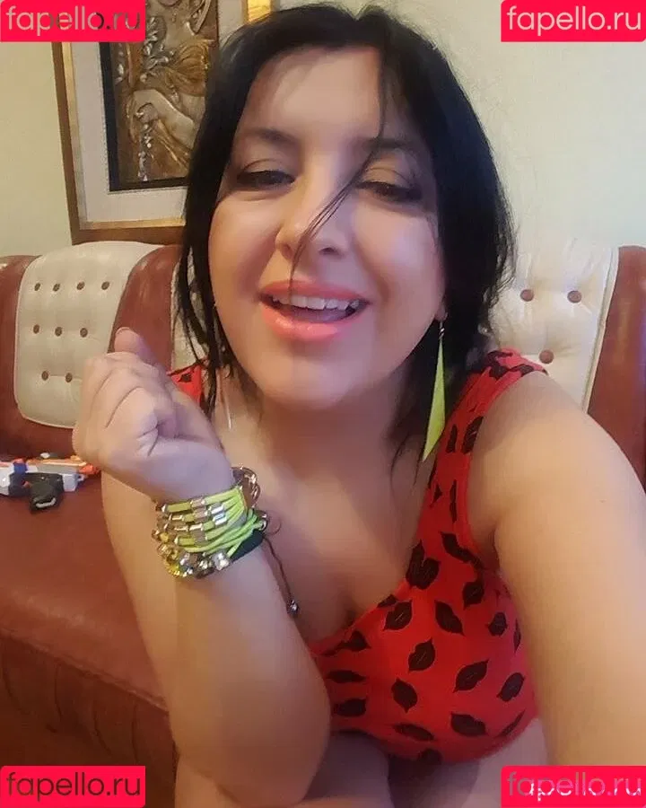 Ryma / boabflowerfree / ryma.ayed / rymaayed Onlyfans Photo Gallery 