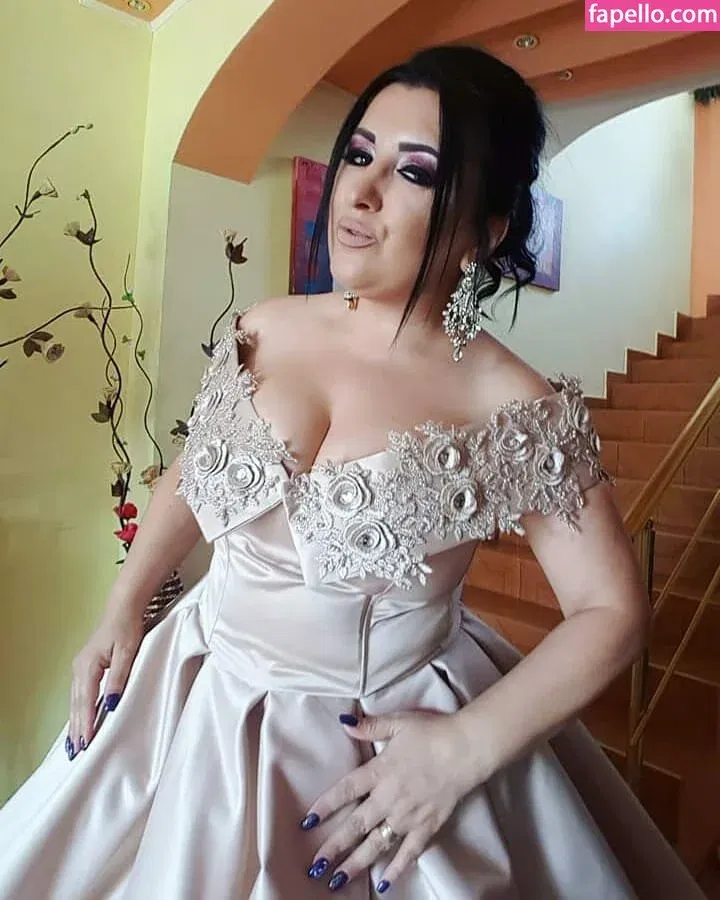 Ryma / boabflowerfree / ryma.ayed / rymaayed Onlyfans Photo Gallery 