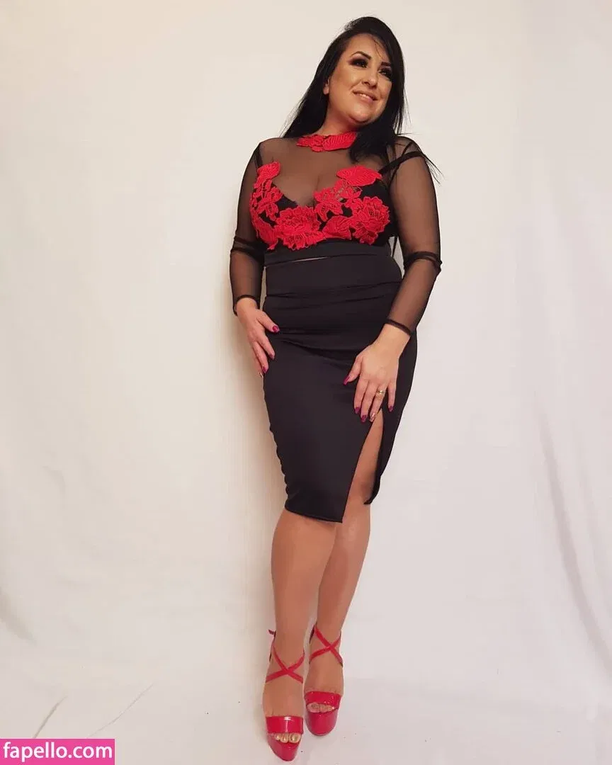 Ryma / boabflowerfree / ryma.ayed / rymaayed Onlyfans Photo Gallery 