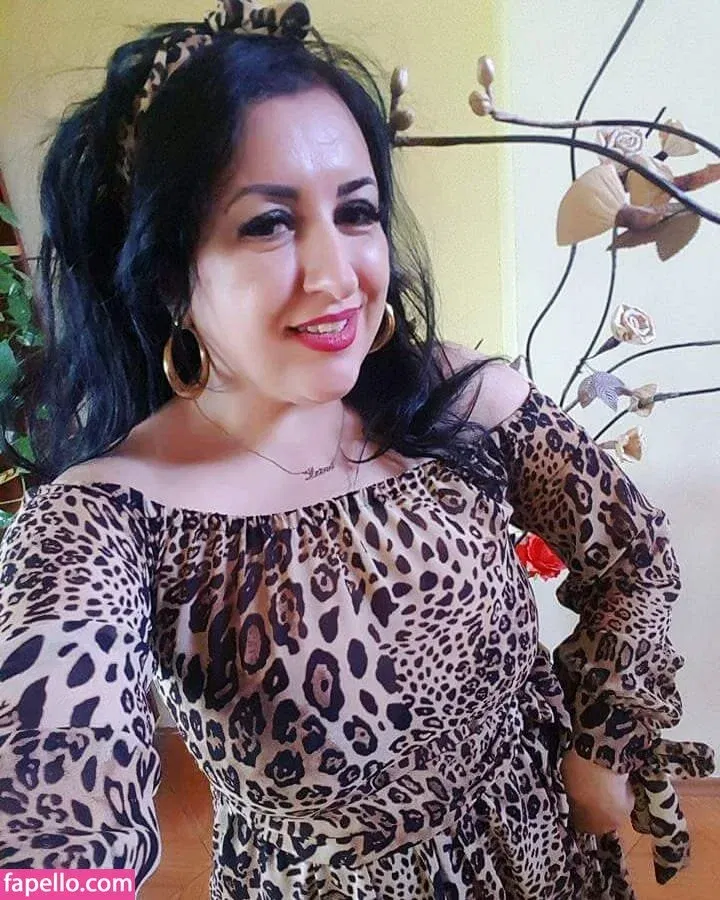 Ryma / boabflowerfree / ryma.ayed / rymaayed Onlyfans Photo Gallery 