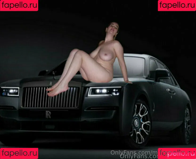 milliedeanfree / therealqueendeedee Onlyfans Photo Gallery 