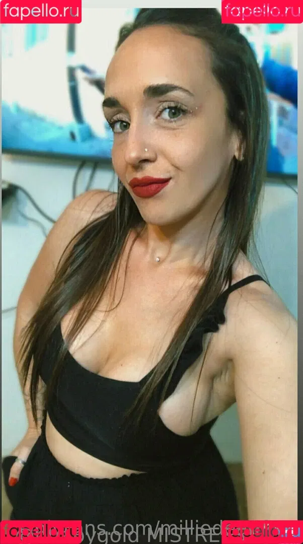 milliedeanfree / therealqueendeedee Onlyfans Photo Gallery 