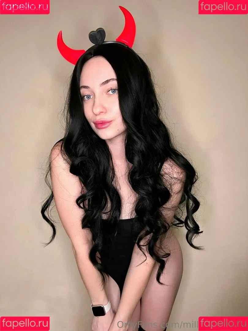 milliedeanfree / therealqueendeedee Onlyfans Photo Gallery 