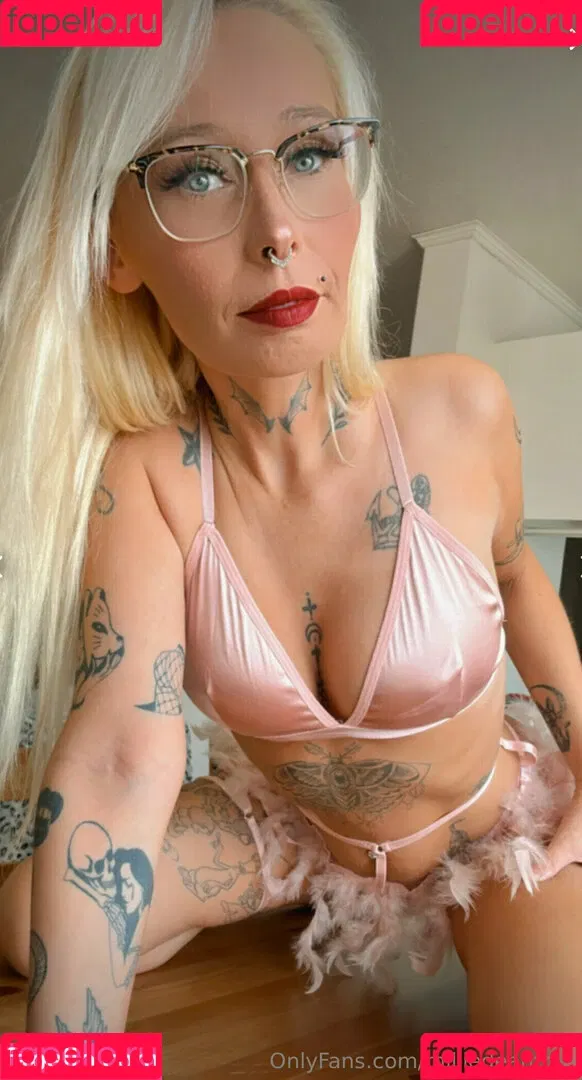 milliedeanfree / therealqueendeedee Onlyfans Photo Gallery 