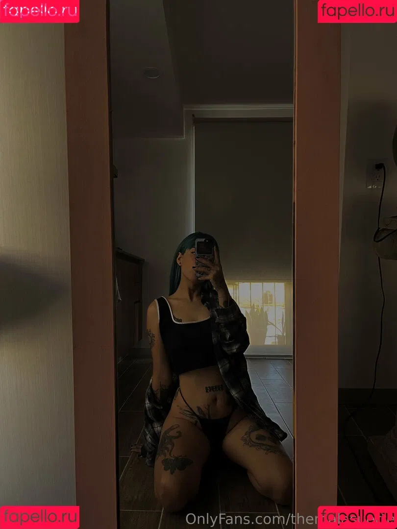 themalasuerte Onlyfans Photo Gallery 