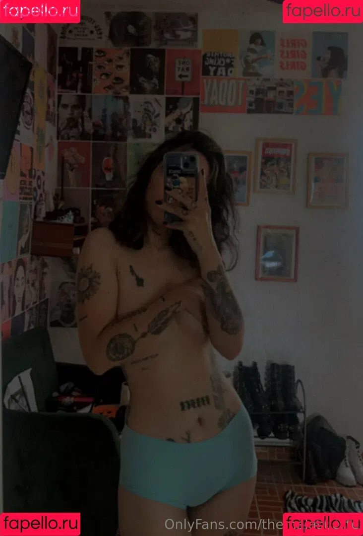 themalasuerte Onlyfans Photo Gallery 