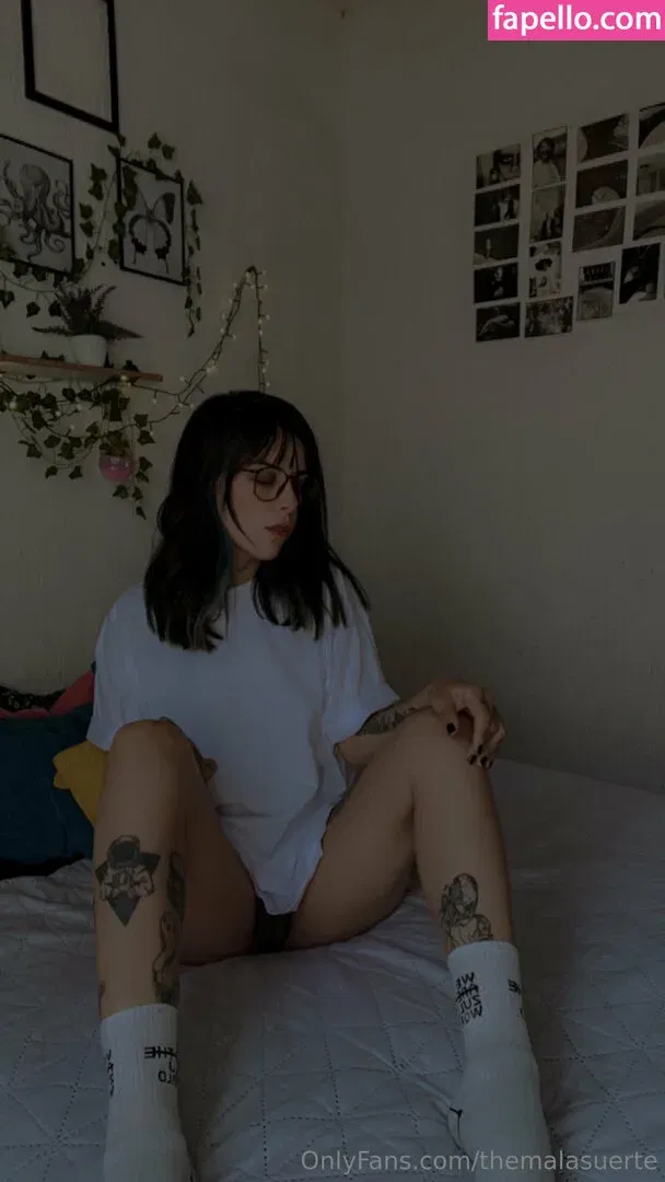 themalasuerte Onlyfans Photo Gallery 