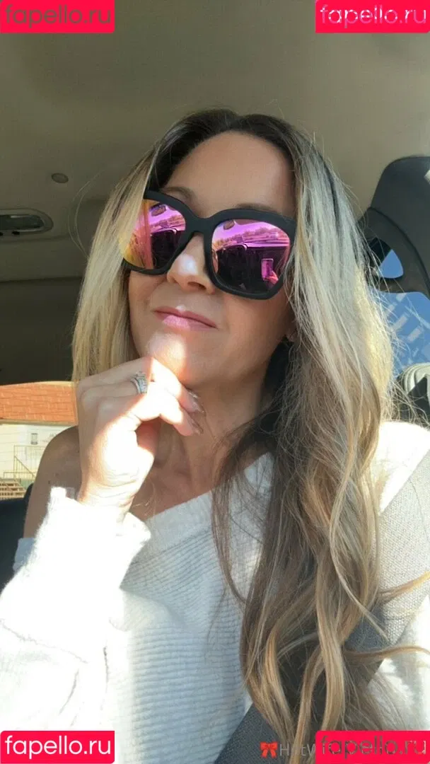 Hotwife_Vxxx / _torias_secret_ / hot_wife_victoria Onlyfans Photo Gallery 