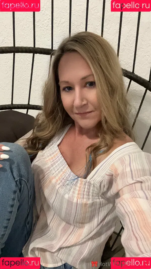 Hotwife_Vxxx / _torias_secret_ / hot_wife_victoria Onlyfans Photo Gallery 