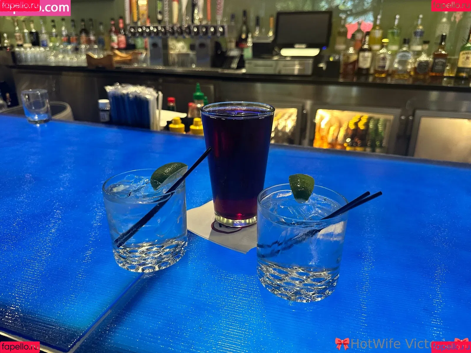 Hotwife_Vxxx / _torias_secret_ / hot_wife_victoria Onlyfans Photo Gallery 