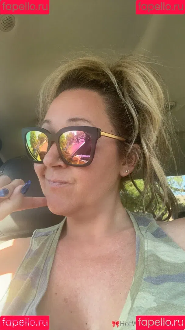 Hotwife_Vxxx / _torias_secret_ / hot_wife_victoria Onlyfans Photo Gallery 