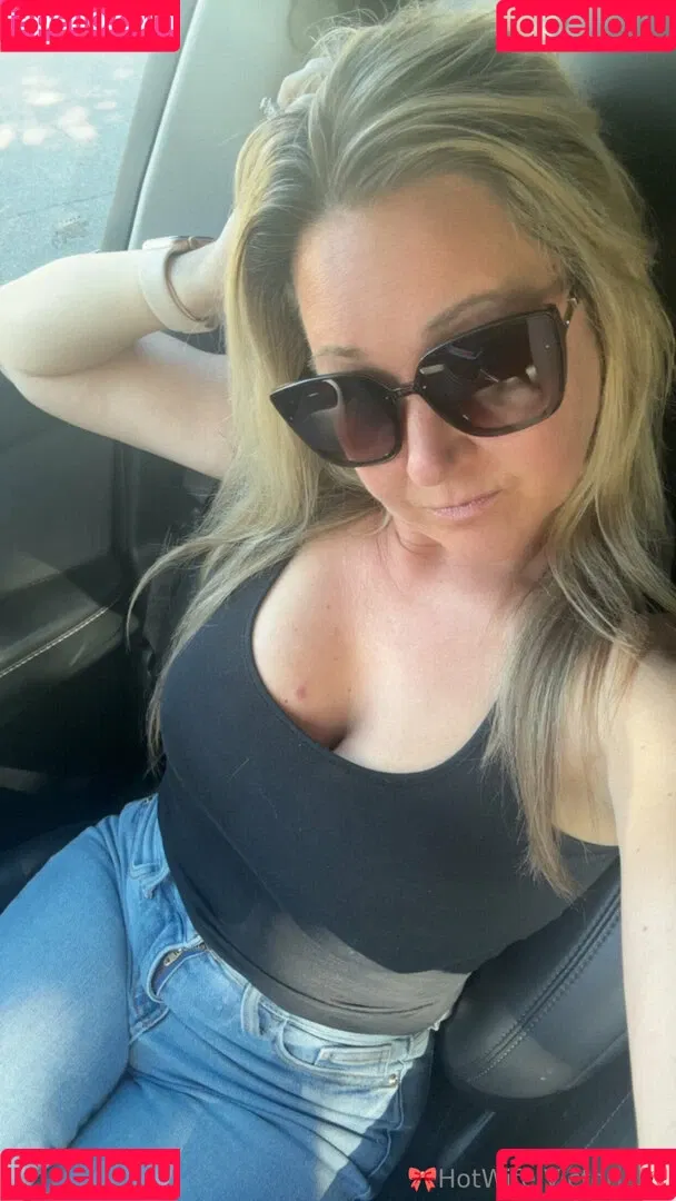 Hotwife_Vxxx / _torias_secret_ / hot_wife_victoria Onlyfans Photo Gallery 