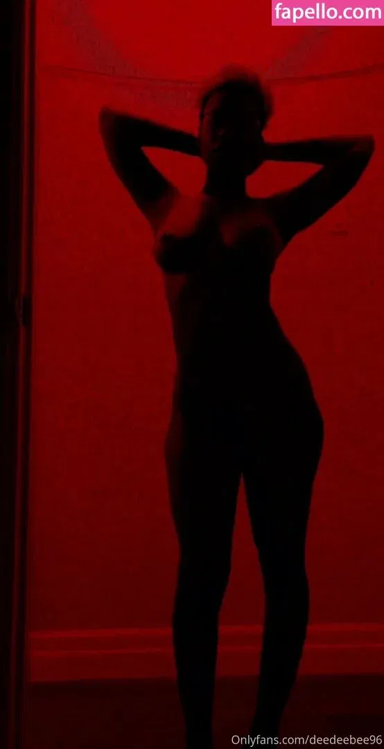 deedee2796 / deedeebee96 Onlyfans Photo Gallery 