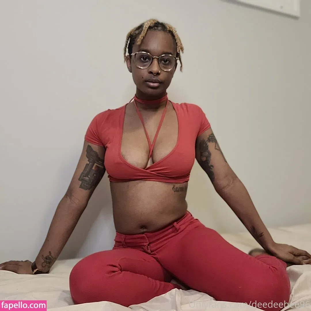 deedee2796 / deedeebee96 Onlyfans Photo Gallery 