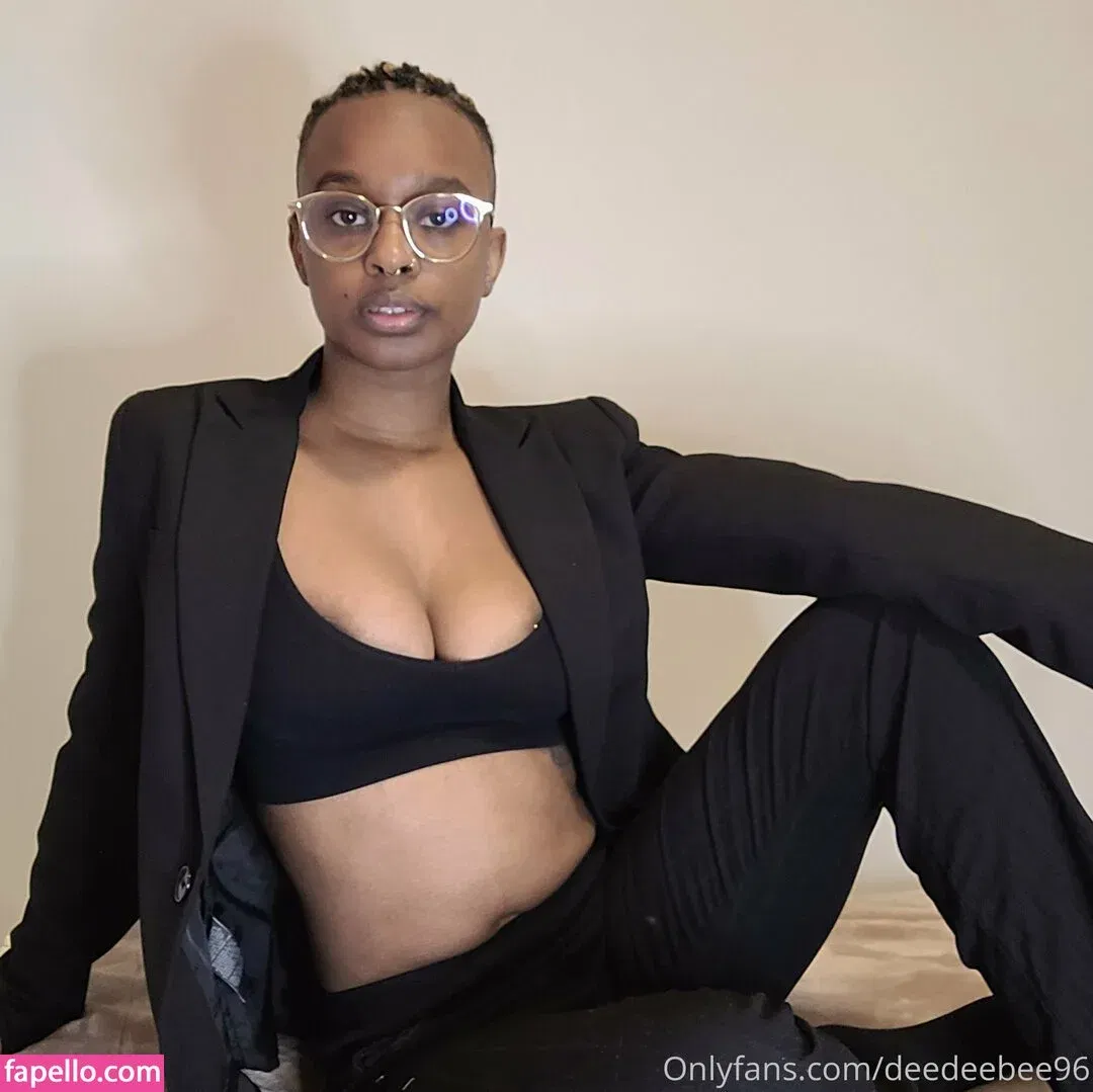 deedee2796 / deedeebee96 Onlyfans Photo Gallery 