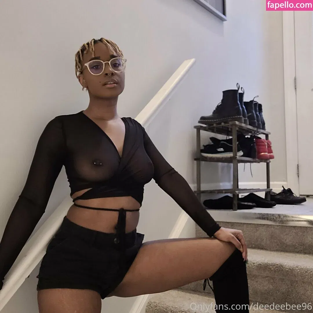 deedee2796 / deedeebee96 Onlyfans Photo Gallery 