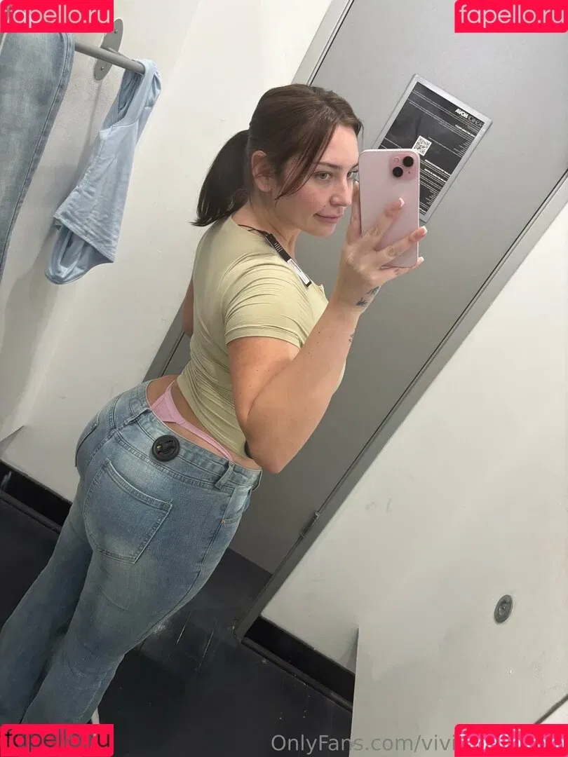 Vivian Taylor / Vivianxxtaylor / taylorxxvivian Onlyfans Photo Gallery 