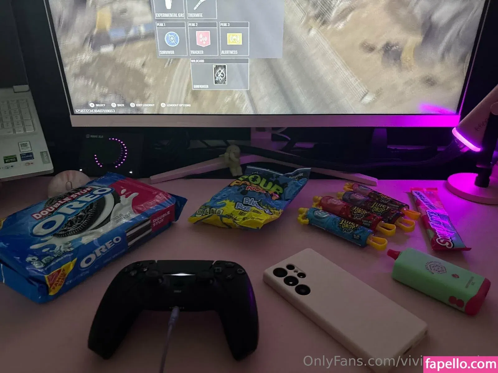 Vivian Taylor / Vivianxxtaylor / taylorxxvivian Onlyfans Photo Gallery 