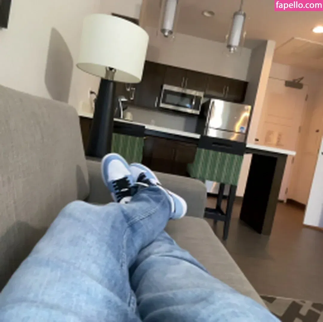 Vivian Taylor / Vivianxxtaylor / taylorxxvivian Onlyfans Photo Gallery 