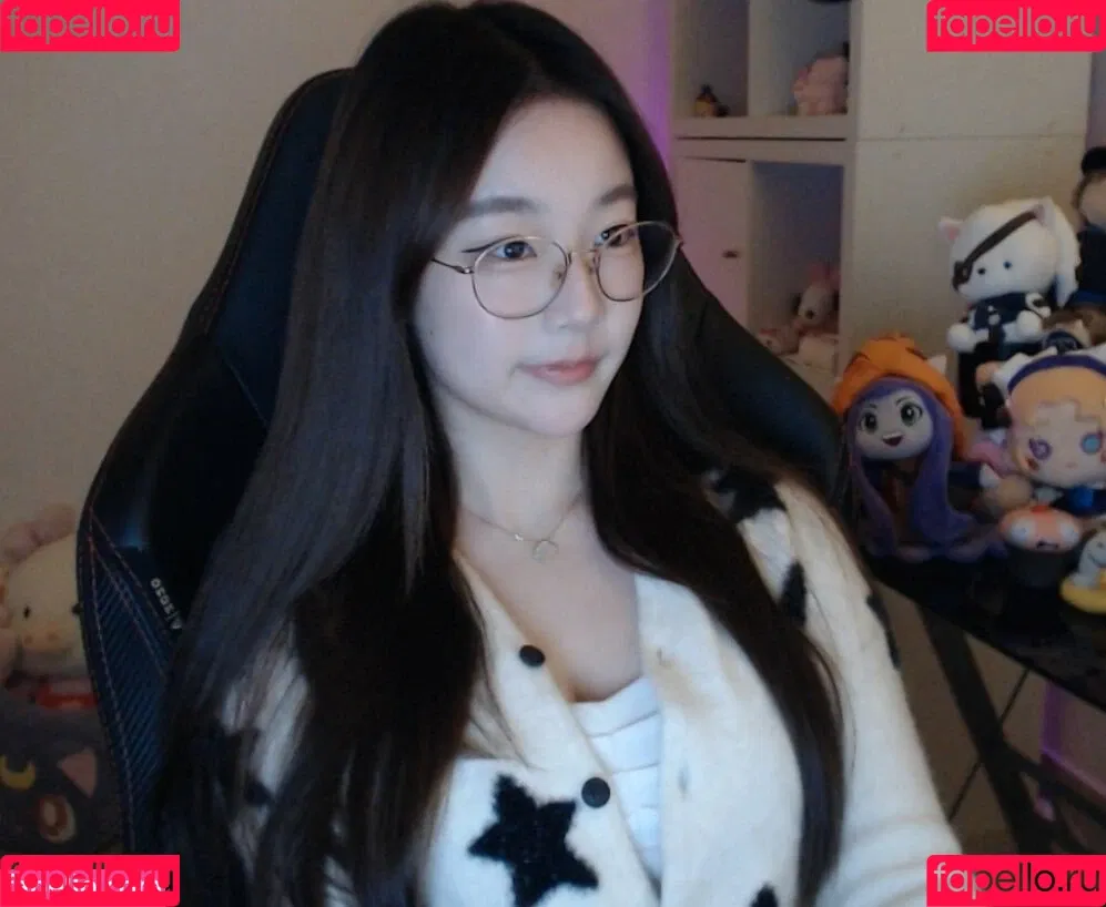 Athena / Kiittwy Onlyfans Photo Gallery 