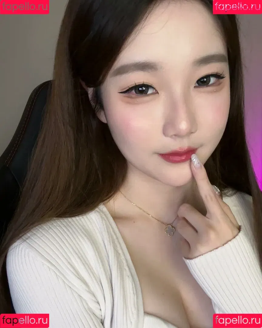 Athena / Kiittwy Onlyfans Photo Gallery 