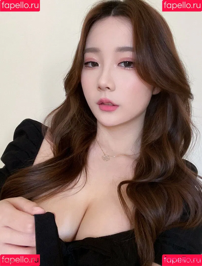 Athena / Kiittwy Onlyfans Photo Gallery 