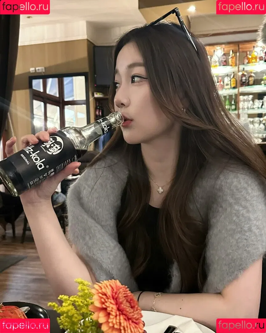 Athena / Kiittwy Onlyfans Photo Gallery 