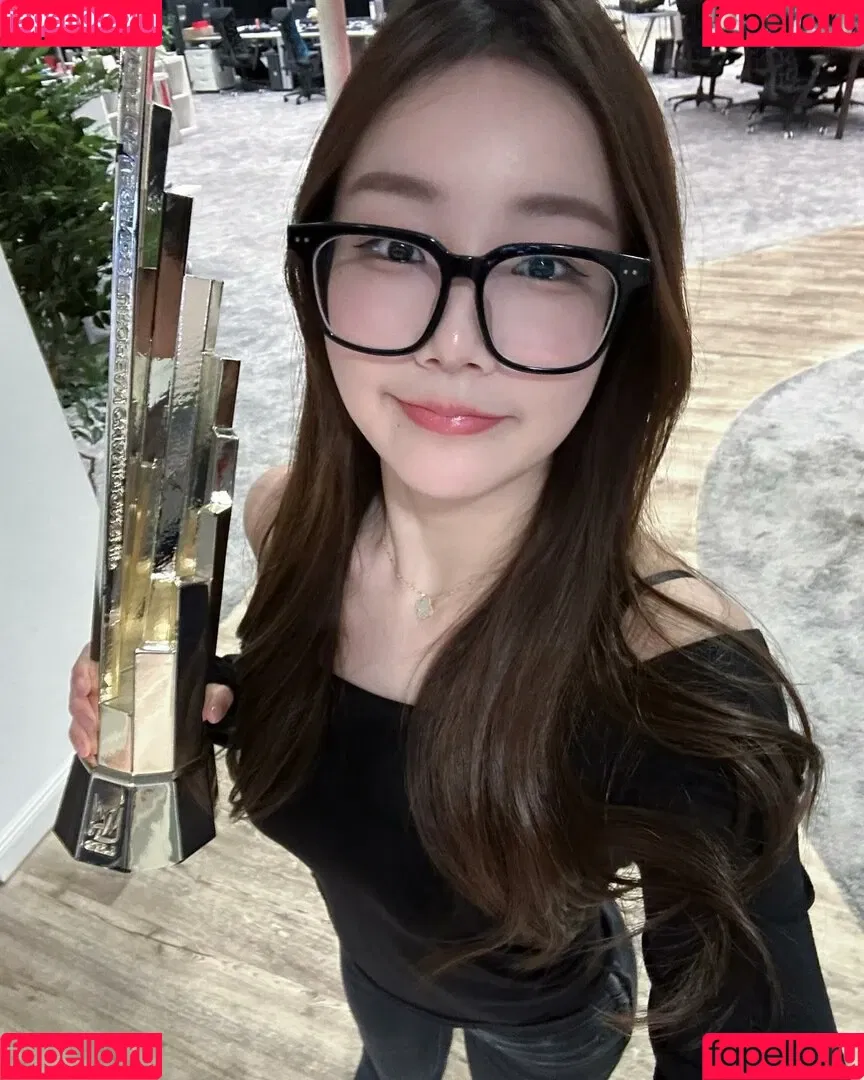 Athena / Kiittwy Onlyfans Photo Gallery 